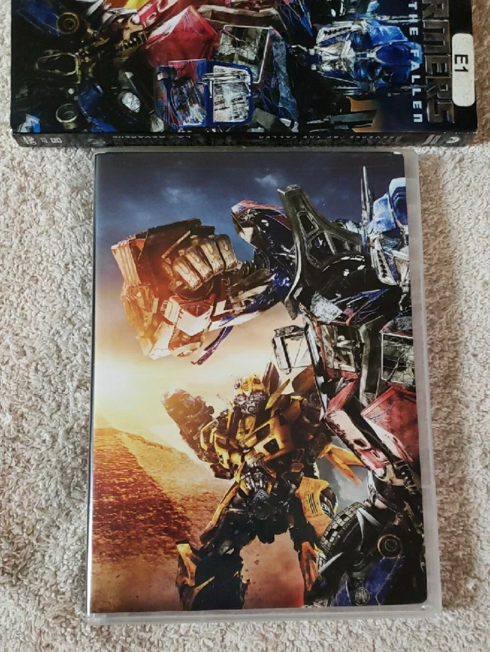 Transformers: Revenge of the Fallen DVD Movie 2009 - Picture 2 of 5